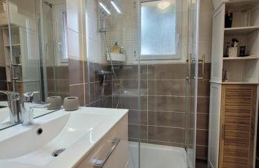200m de la mer Piscine WIFI T3 38 m2 6 pers 2 chambres Ascenseur - Photo 34