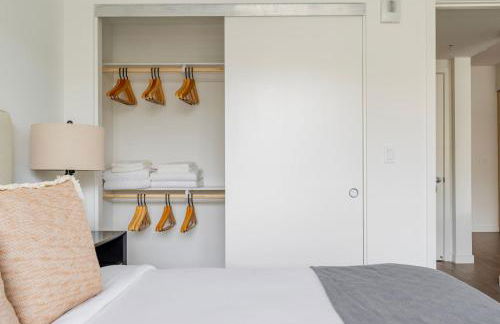 Blueground East Industrial pool AC nr park SFO-1850 - Foto 14