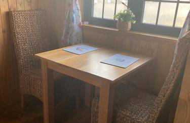 Shepherd Hut Lodge on Farm Waterside Goodwin Farm - Photo 20