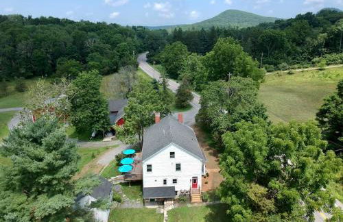 Craftsman Hideaway at the 1841 Farmhouse - Foto 19