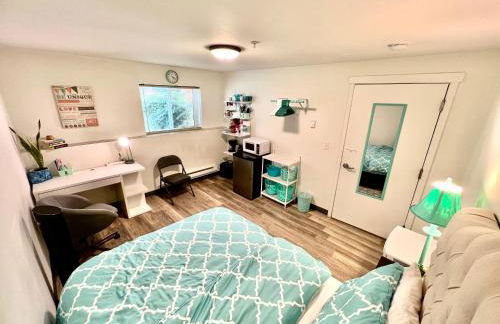 Private Room with Shared Bathroom on the 1st Floor 10 minutes walk to University of Washington - Foto 9