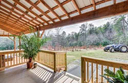 Clarkesville Rustic Hideaway on 38-Acre Farm! - Foto 16