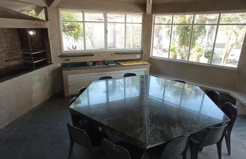 Casa 30 metros da praia com wifi e garagem 6 carros - Photo 32