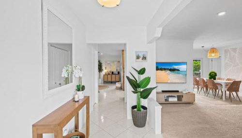 Sunshine Retreat I Waterfront I Pool I Paddle Boards I Bikes - Foto 5