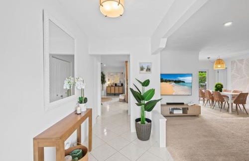 Sunshine Retreat I Waterfront I Pool I Paddle Boards I Bikes - Foto 5