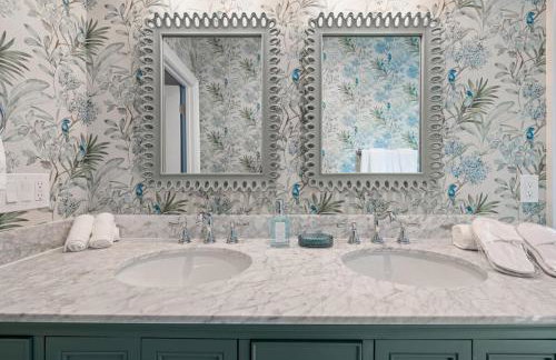 Spacious, Peaceful, Historic - 3 Minute Walk to the Square - Foto 23