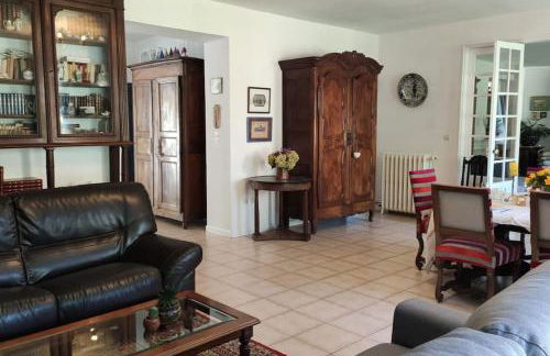 Charmant 110m2 avec jardin privé - Foto 2