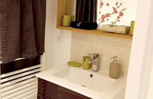 Coup de Coeur sur le Port de ST GOUSTAN, Trés Bel Appartement avec Terrasse - Foto 26