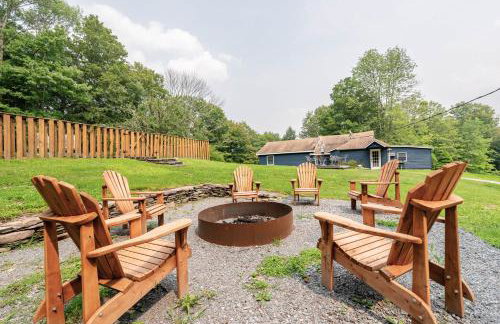 Bethel Woods Retreat - wPool, Hot Tub & Arcade! - Foto 24