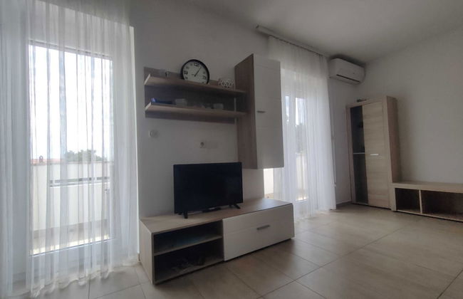 Apartments Krk With Sea View and Terrace - Photo 14