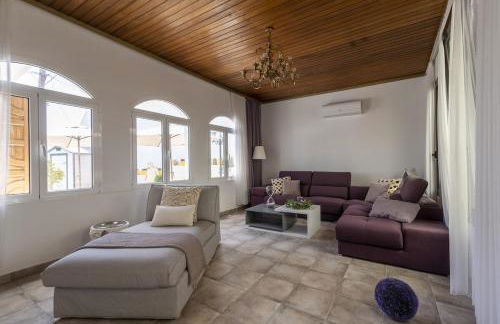 GuestReady - Dey-Lomo-Sala-Telde-Casa - Foto 3