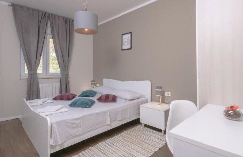 Beautiful Apartment In Beloci With Wifi - Foto 27