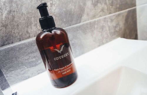 BIG DISCOUNTS THIS WEEK Free Parking and WiFi - Photo 14