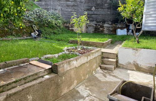 Moradia T2 em bairro pitoresco da Covilhã - Foto 35