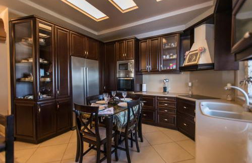 Villa Gogo offers privacy and pool - Foto 32