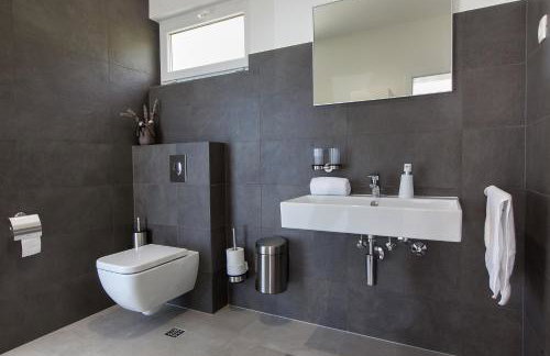 Luxury Villa Mala Podgora with Heated Pool - Foto 29