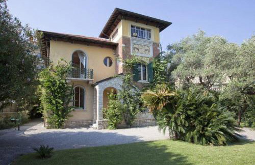 Villa Ondina - Wonderful villa with private beach and big garden - Photo 12