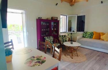 By the sea - Foto 38