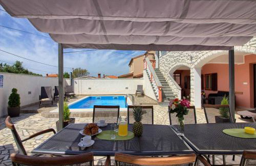 Wonderful villa Dvori with private pool for 12 persons near Pula - Foto 6