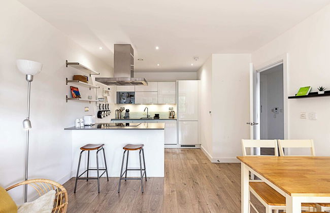 Well-connected, Cosy and Bright Modern Flat - Foto 18