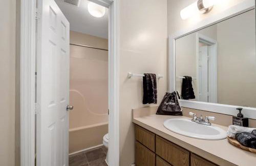 Stylish Sanctuary Near Emu: Ideal For Med Students 2 Bedroom Apts - Foto 18