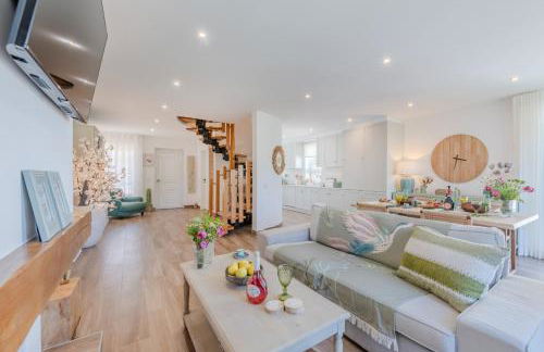 5 star Luxury SevenPines apartment with large balcony and 3 communal pool - Foto 3