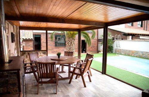 TOLEDO ENCANTADO Piscina y BBQ privada 2,5 km de Puy du Foy - Foto 15