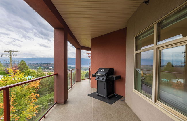 Corner Unit w Large Deck & Amazing View - Photo 45