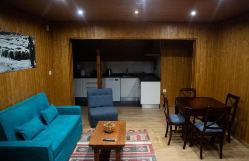 Casal dos Netos - Foto 17