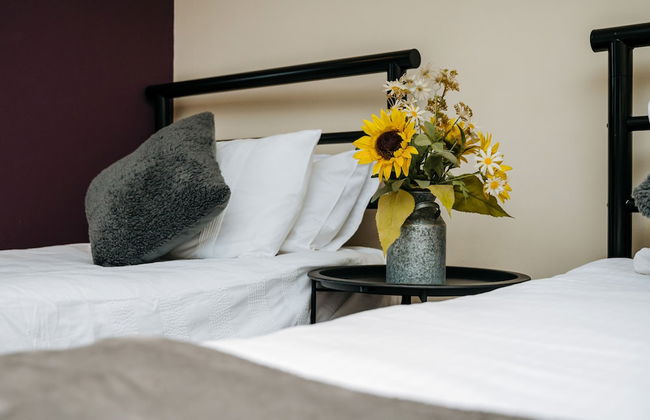 Woodhouse Lodge - Photo 3