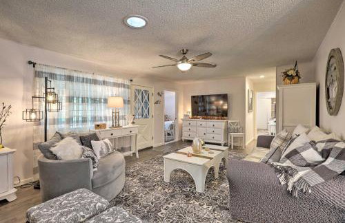 Renovated Cottage with Fire Pit in Munds Park! - Foto 1