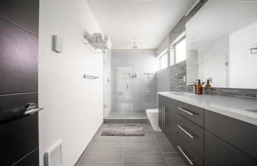 Stylish Urban Retreat w Rooftop Deck - Foto 5