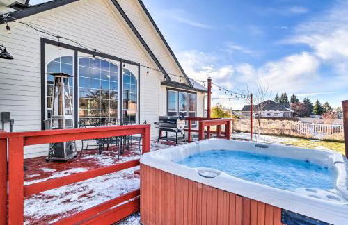 Alluring Home with Fire Pit Less Than half Mi to OIT! - Foto 1