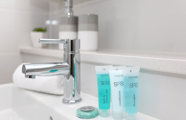 The Courtyard of St Neot - Photo 9