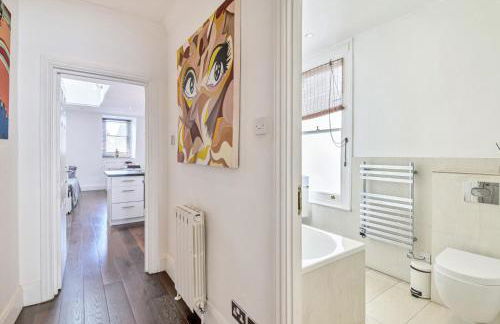 Chancery's Loft Private Apartment - Photo 8