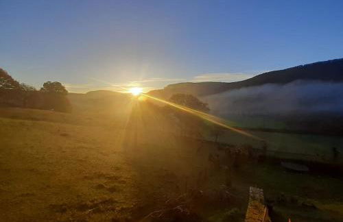 Logement Cozzy avec vue sur la vallée et Jacuzzi - Foto 20
