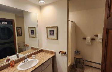 Ski In Ski Out Sunrise West Glade H2 - Direct Trailside, Hot Tub, Pool, Sauna - Foto 12