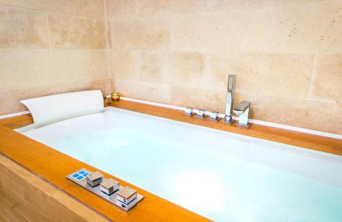 Jacuzzi® - La petite Romantique - FloBNB - Foto 4