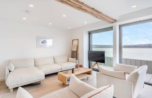 Beach Haven - Photo 2