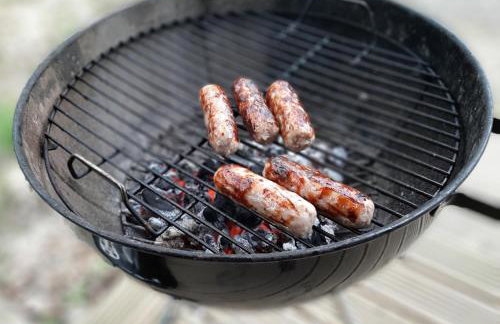 Cosy Shepherd's Hut with Hot Tub - Foto 11