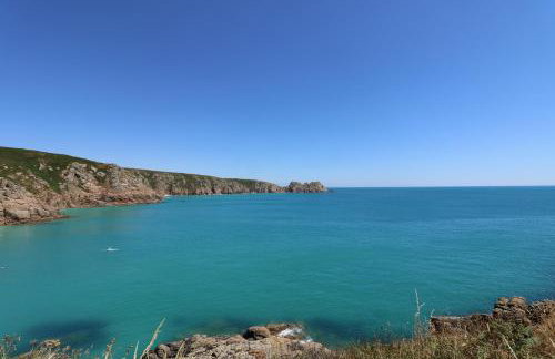 The Watch - Photo 32