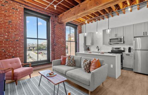 Brick & Bed Riverfront Lofts, G 302 - Foto 1