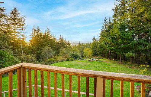 Pacific View Home Hot Tub and OceanandValley Views! - Foto 18