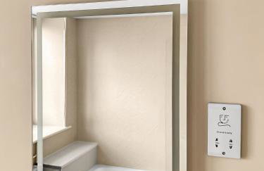 Flat 2 - Luxury Bolton City Centre Apartments - Photo 40