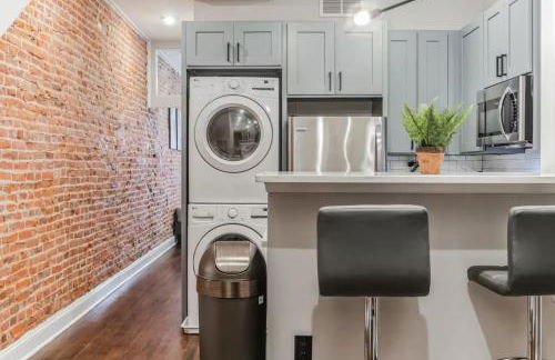 Jr 1Br w 2 Beds - Sleeps 4 - 10 min to DT - Foto 8