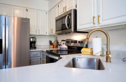 Welcoming Wolf Getaway WL1405 Ski Escape Hot Tub - Foto 14