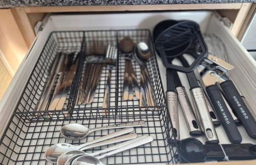 Free Parking Large Balcony Central Location - Foto 24