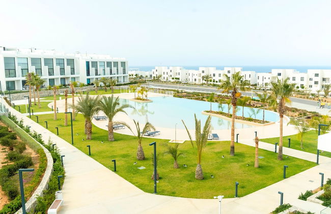 Bright and Lovely Furnished Studio Apartment - Photo 1