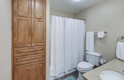 Peaceful Artesia Vacation Rental with Orchard Views! - Foto 16