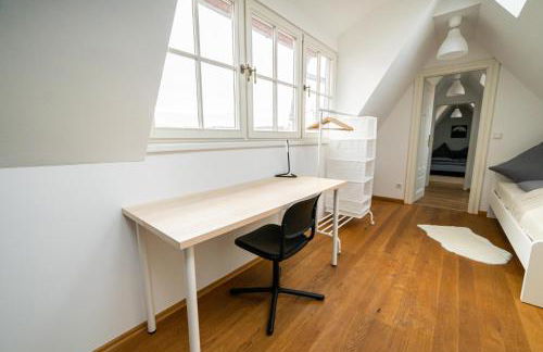 FullHouse - Halle - R17 - 111sqm Loft - 8 Beds for 10 guests - Foto 22